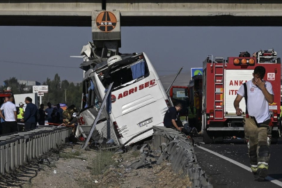 9 Kişi Öldü, 26 Kişi Yaralandı