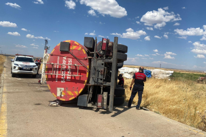 Şanlıurfa'da İtfaiye Aracı Devrildi