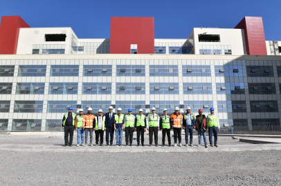 Şehir Hastanesi İnşaatında İnceleme