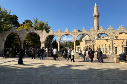 Tatilde Balıklıgöl’e Ziyaretçi Akını