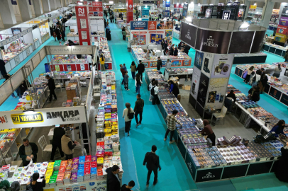 Kitap Fuarında İlk Gün Yoğunluğu