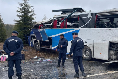 Kazada 1 Kişi Öldü, 30 Kişi Yaralandı