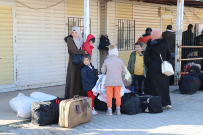 Suriyeliler Ülkelerine Geri Dönüyor