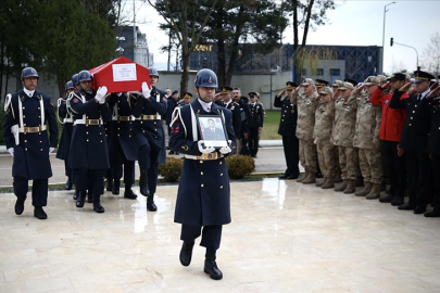 Şehit Uzman Çavuş İçin Tören